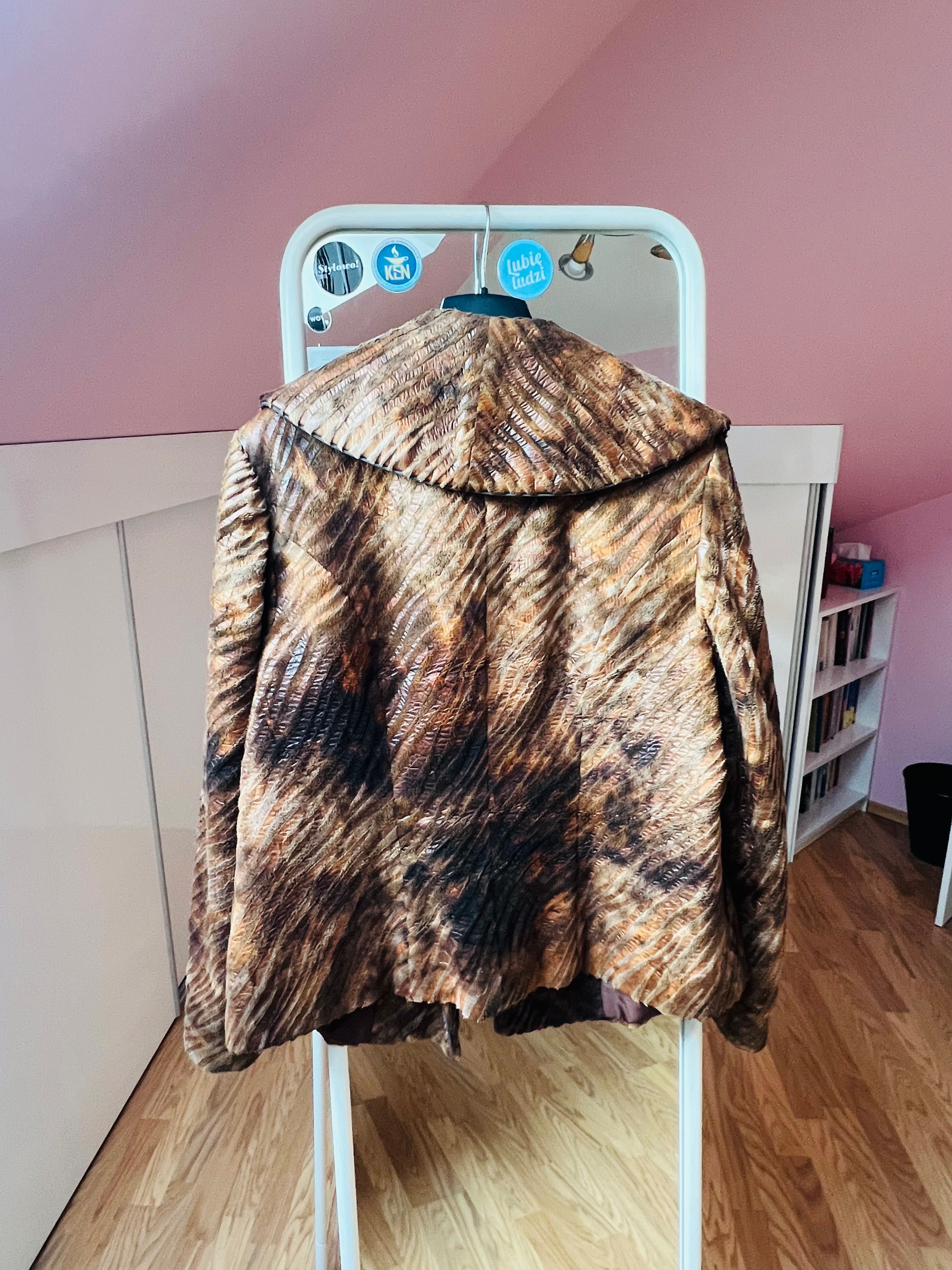 Kozuch futerko imitacja skóry rozmiar L/40 MWD