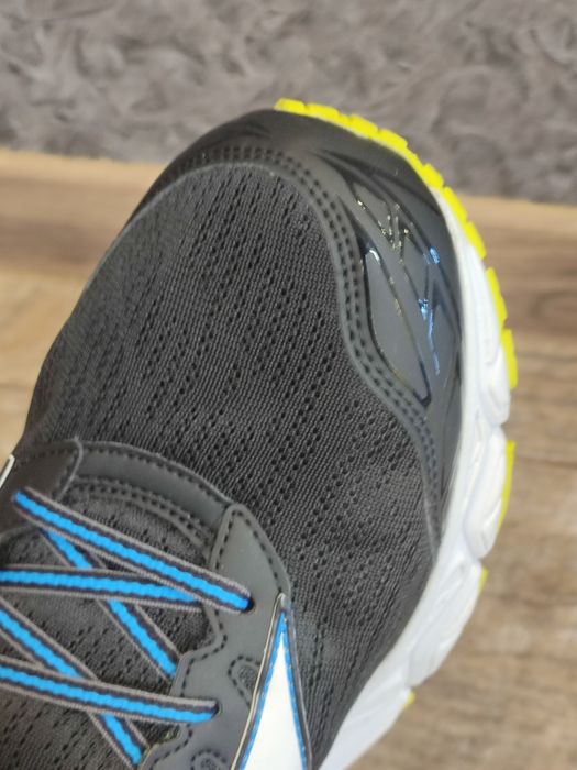 Кросівки чоловічі Mizuno