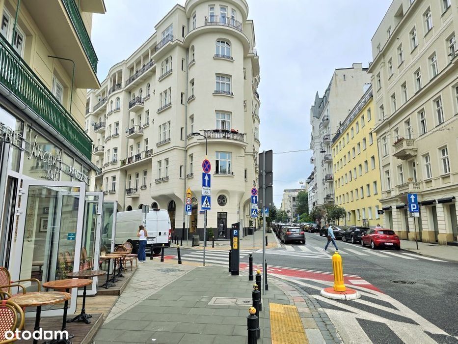 Mokotowska, umowa na sześć miesięcy