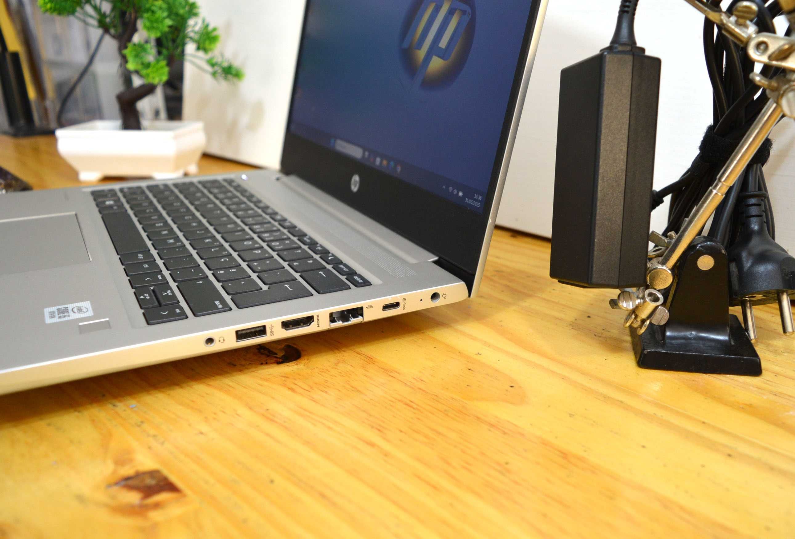 HP Aluminium 1.3Kg - i5 4.20Ghz - 32GB DDR4 - UHD - Nvme + SSD C/Novo