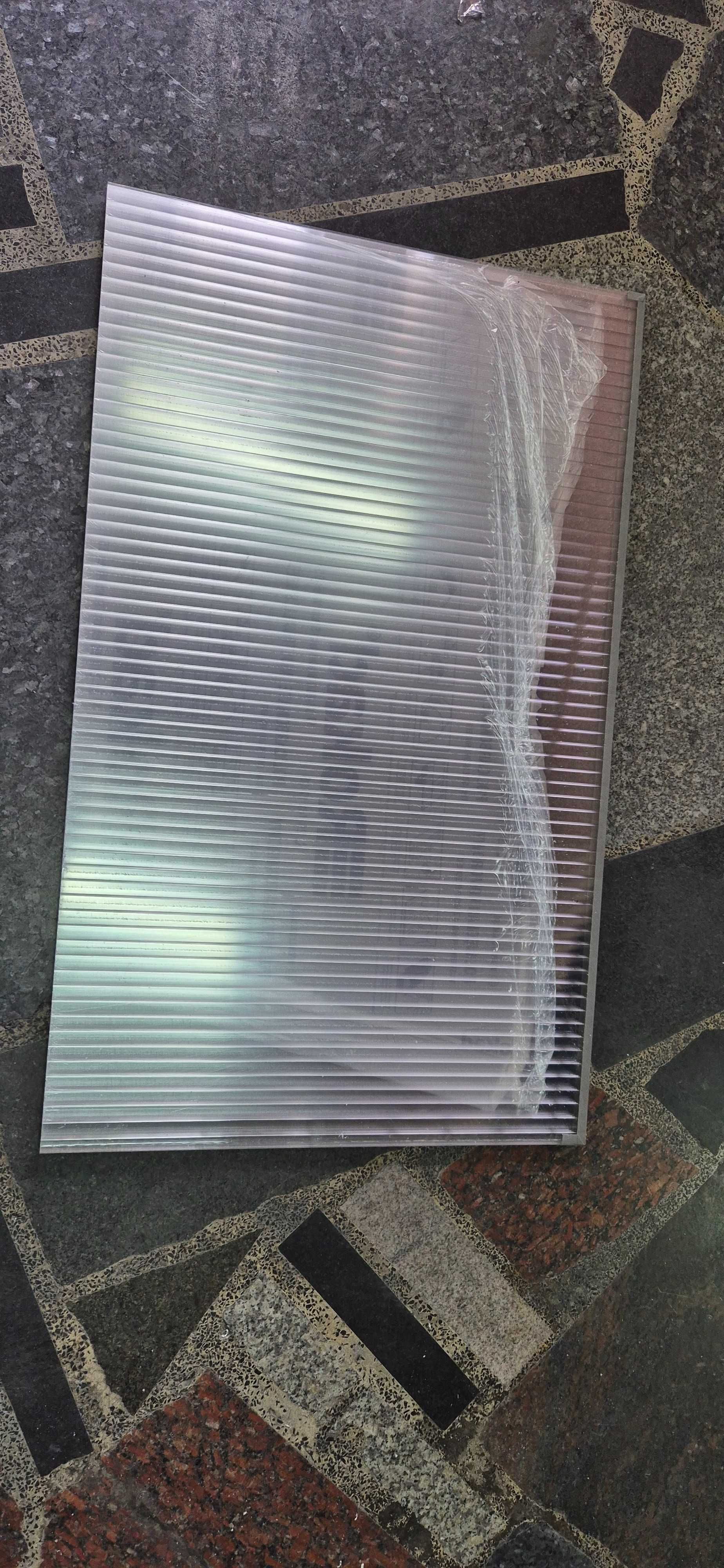 Poliwęglan gr 16mm kolor bb 102x62cm