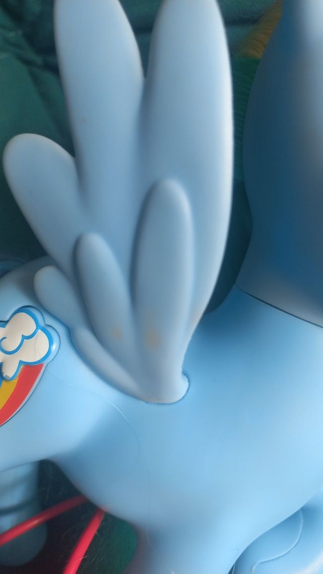 My Little Pony, śpiewająca Rainbow Dash