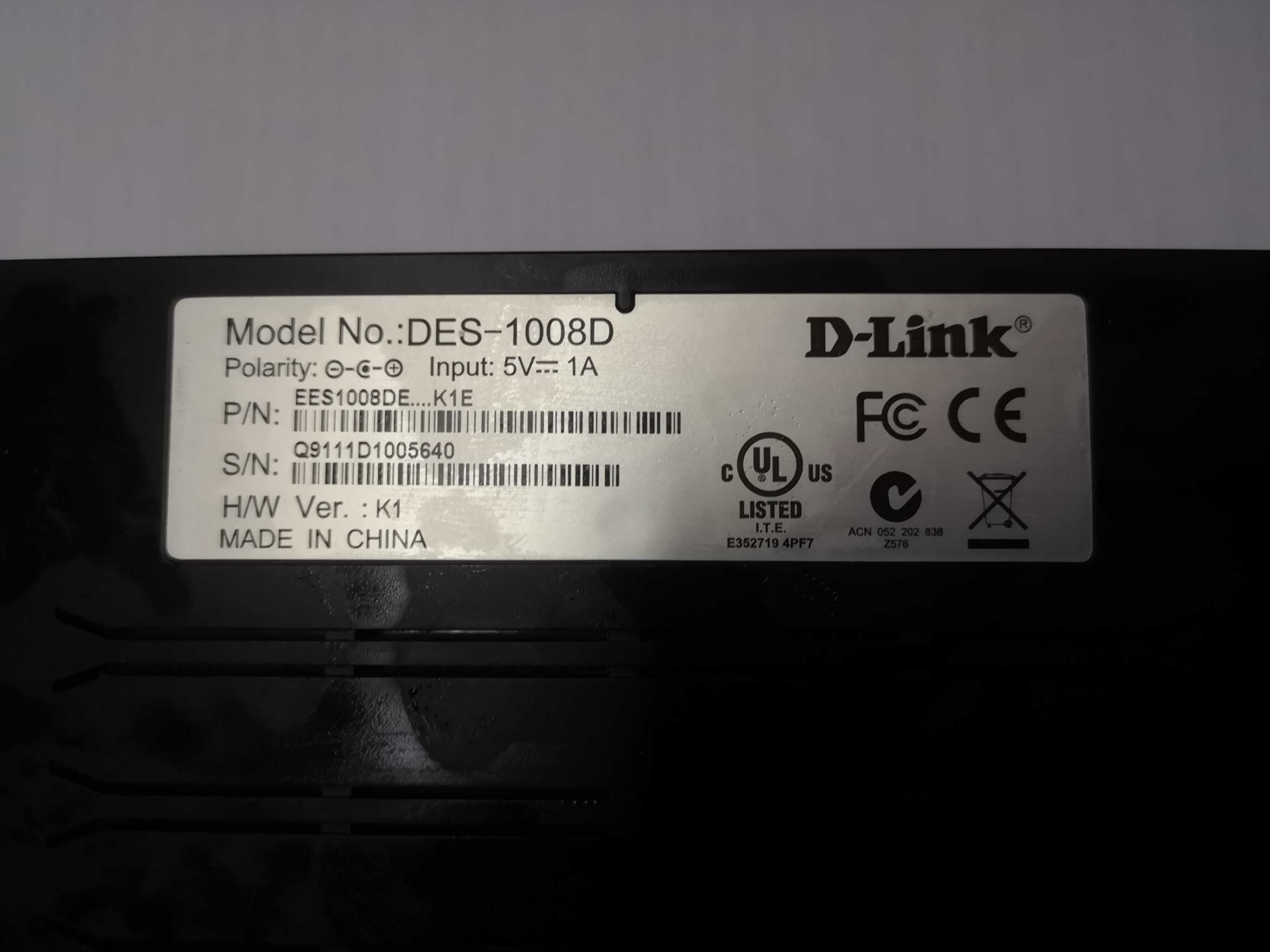 Router D-Link DES 1008D