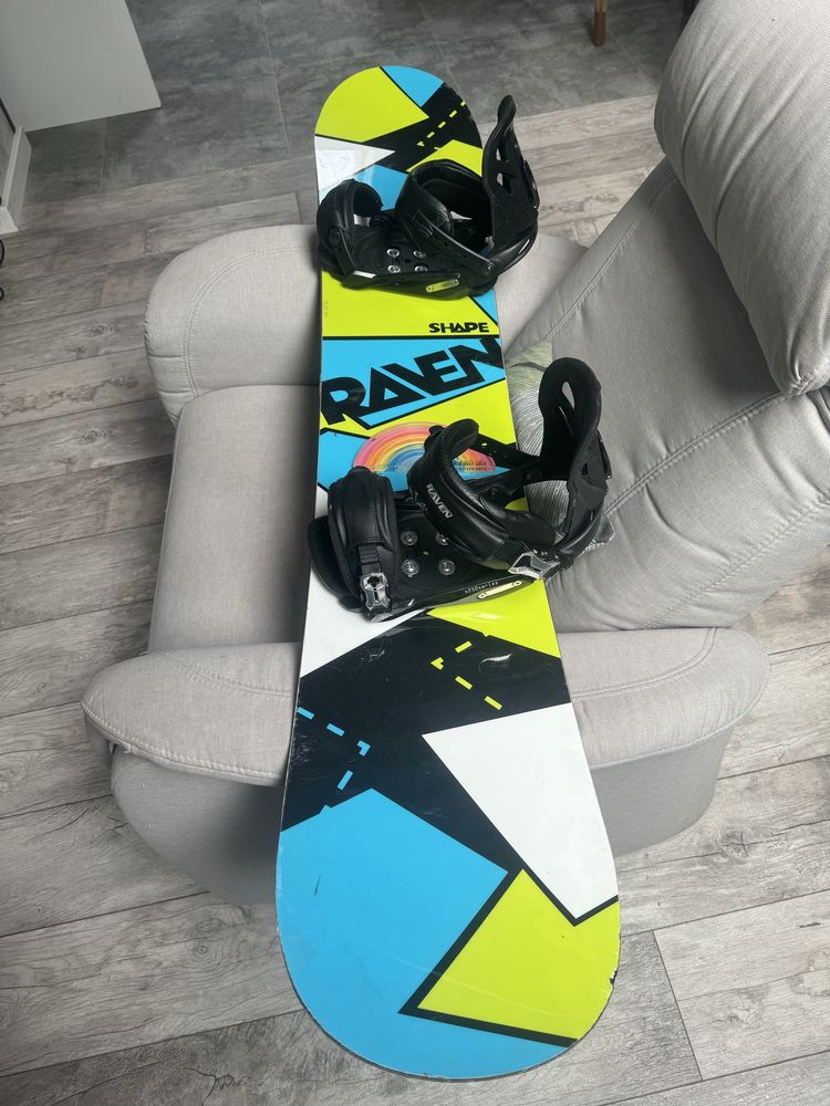 Deska snowboard RAVEN 154 z wiązaniami