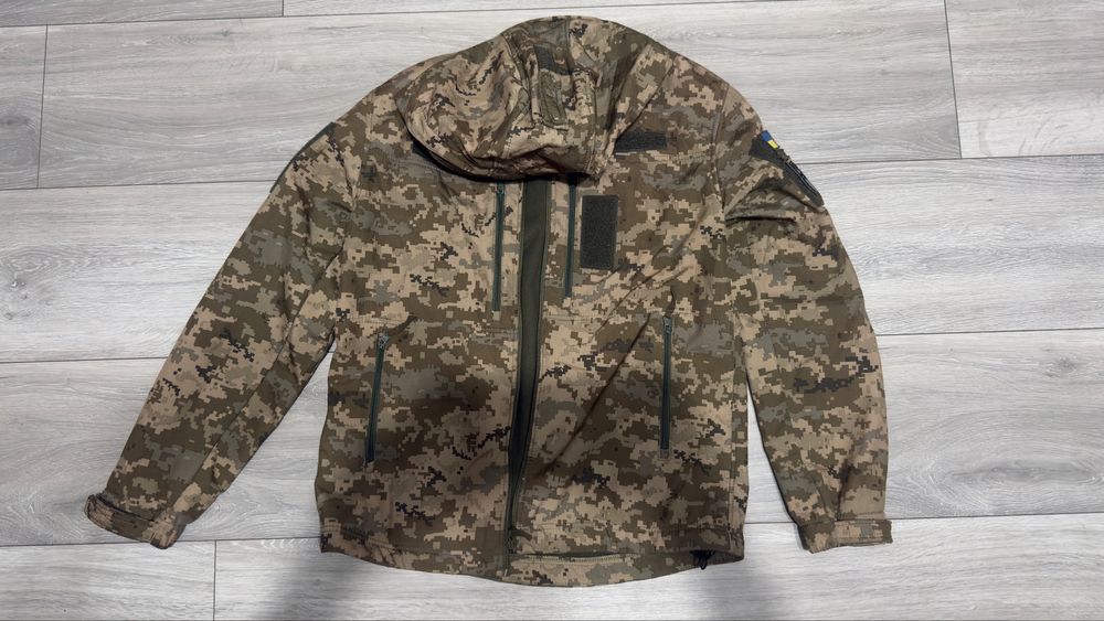 Куртка демісезонна