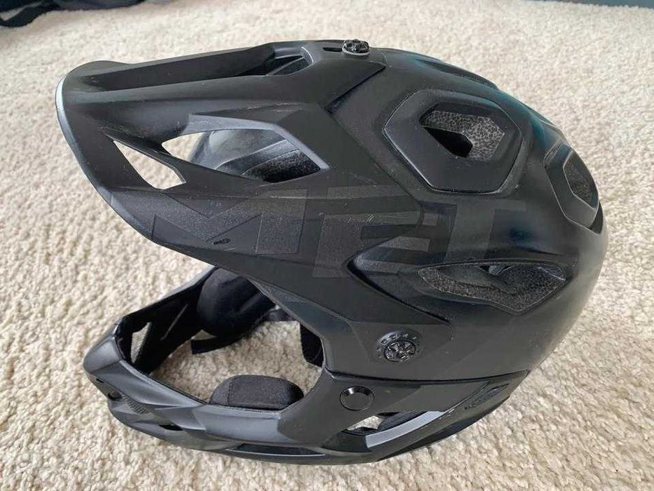 Шлем MET PARACHUTE сверхлегкий фулфейс шолом размер M (54-58)