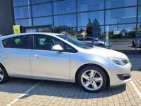 Opel Astra Dynamiczny wygodny miejski samochod