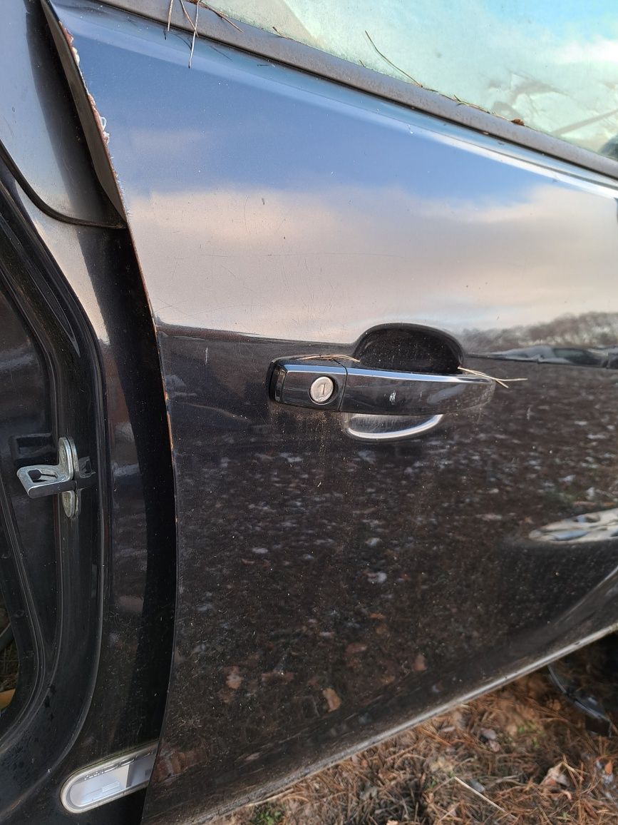 Drzwi prawe przednie Opel meriva b z20r
