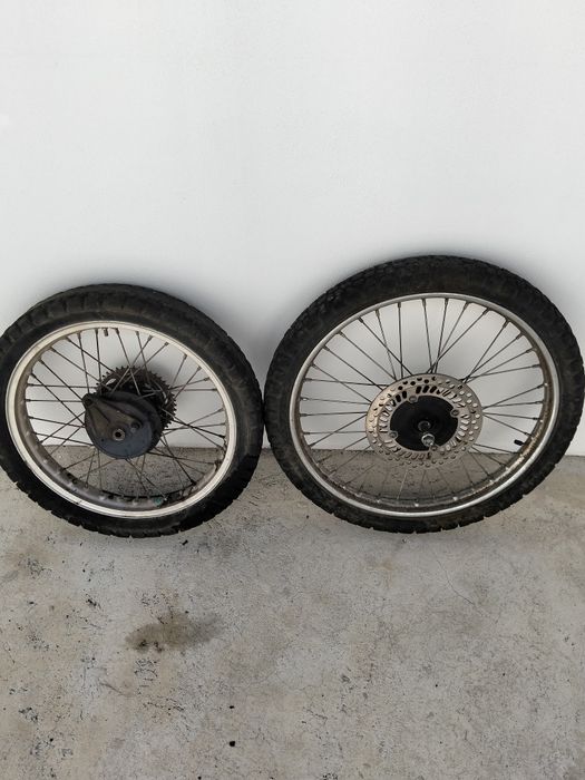 Vendo peças Honda CRM 50