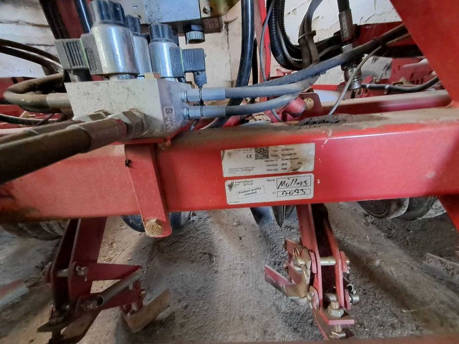 siewnik do buraków Kverneland monopill