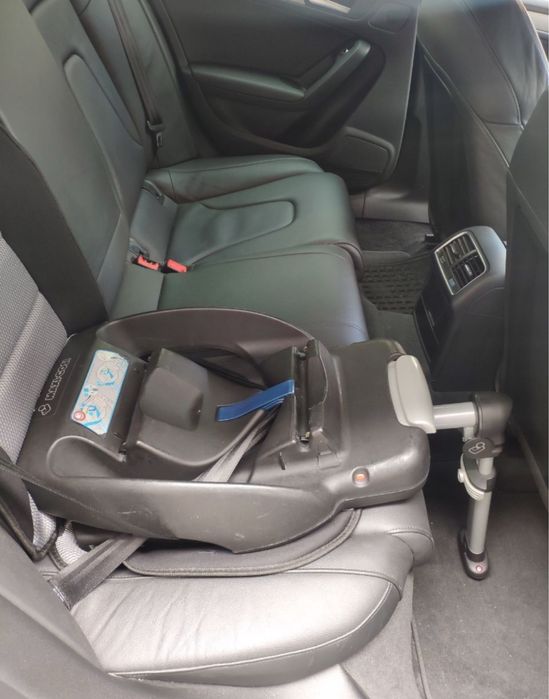 Conjunto carrinho , ovo , isofix e mala transporte Maxi-Cosi Nova 3