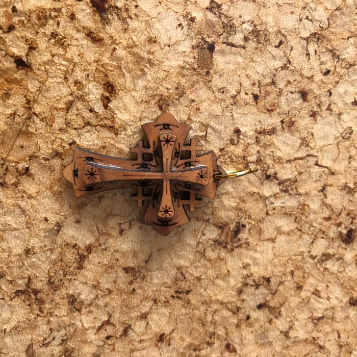 Crucifixo para fio
