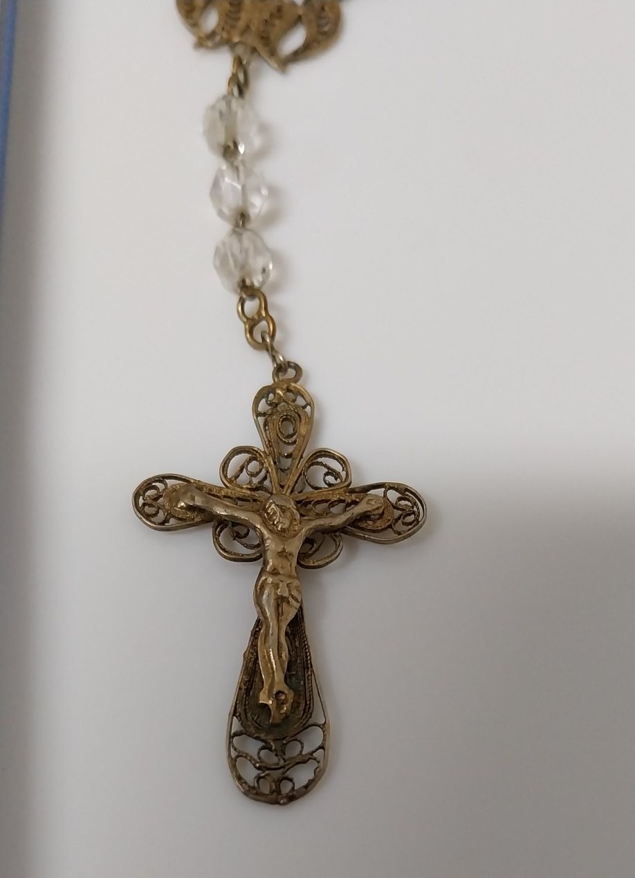 Terço antigo com crucifixo em filigrana