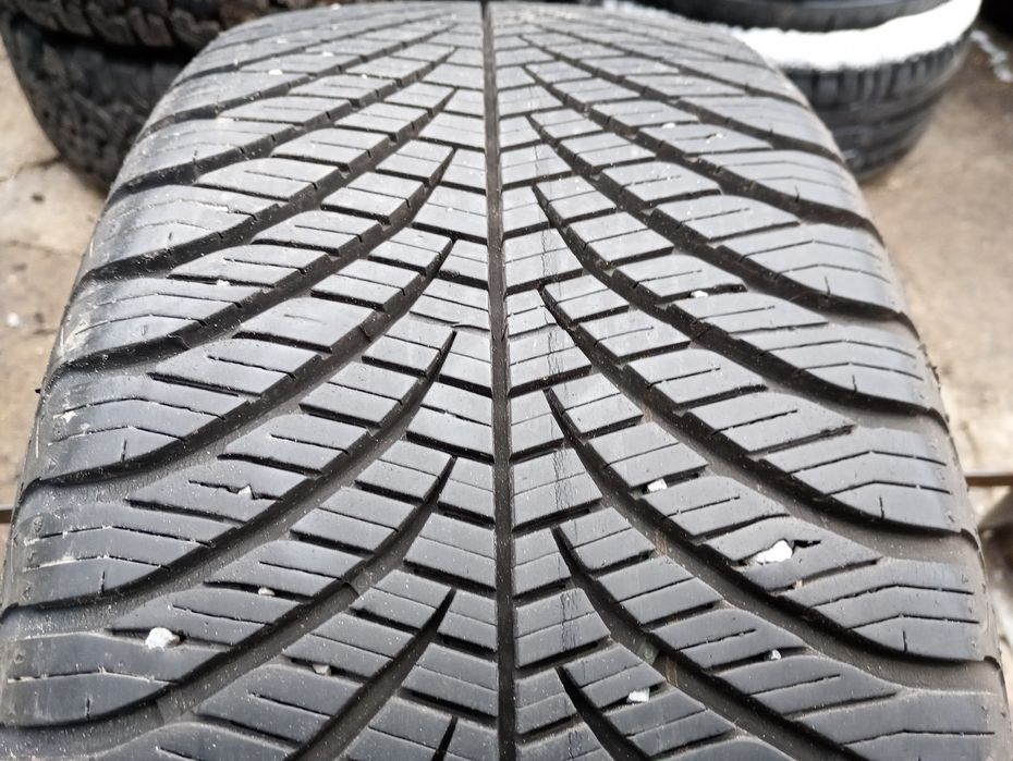 Opona 1szt 225/45/17 94W Goodyear Vector 4Seasons Gen2 2020 Jak Nowa
