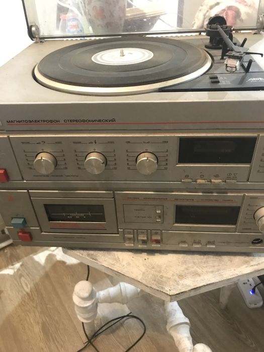 протгрователь виниловых дисков