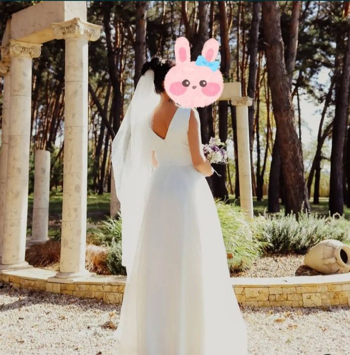 Весільна  сукня.