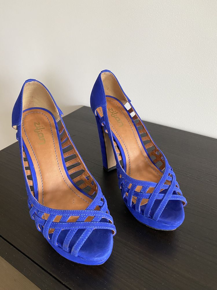 Sapatos azuis Zilian