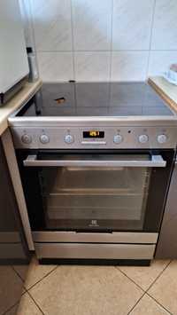 Kuchenka elektryczna szer. 60 cm Electrolux