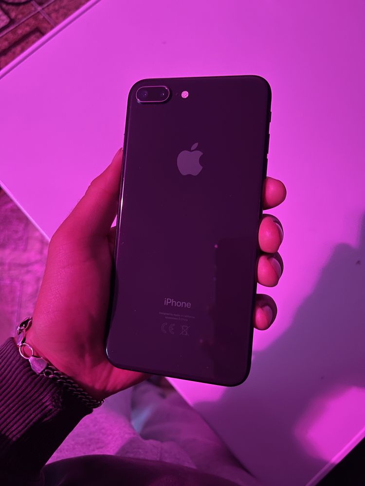 (Apple) Айфон 8+