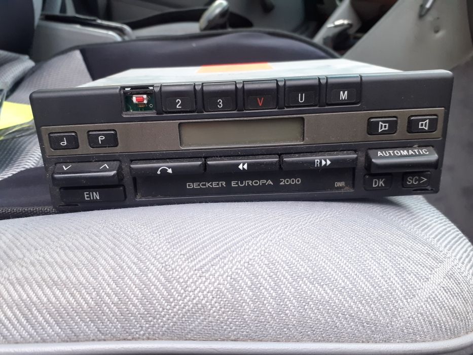 Radio do Mercedesa w124, W201,w126,w129,w107 Becker Europa 2000
