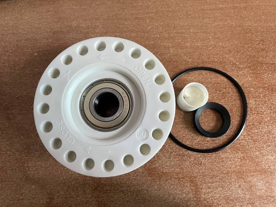 Electrolux супорт підшипників 6203 Італія (EBI 098, права різьба)