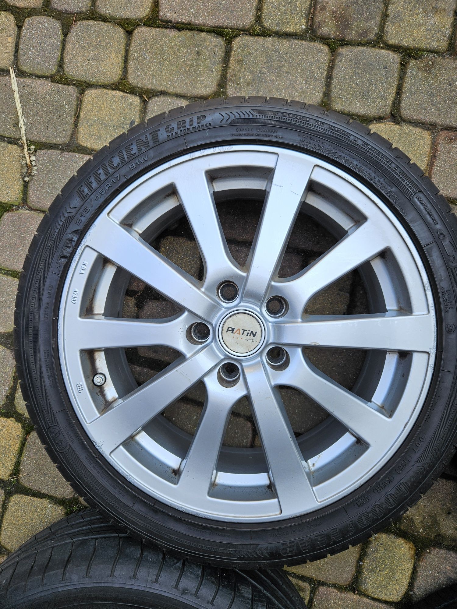 Felgi Koła 17" Vw Golf  Audi A3 5x112 ET38+215.45.17 Goodyear