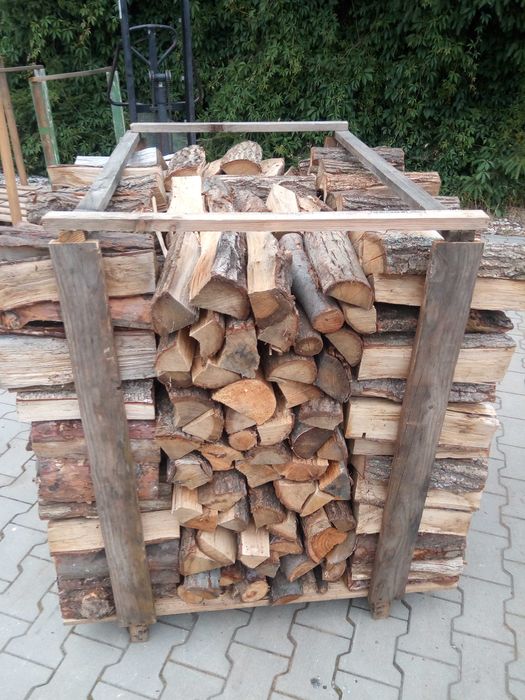 Drewno opałowe suche