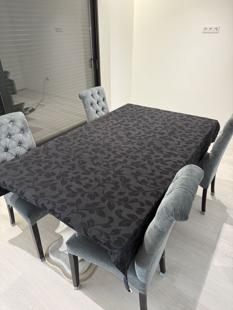 Mesa de jantar de vidro