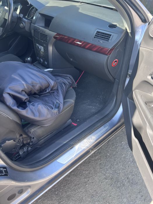 Авто Опель Астра