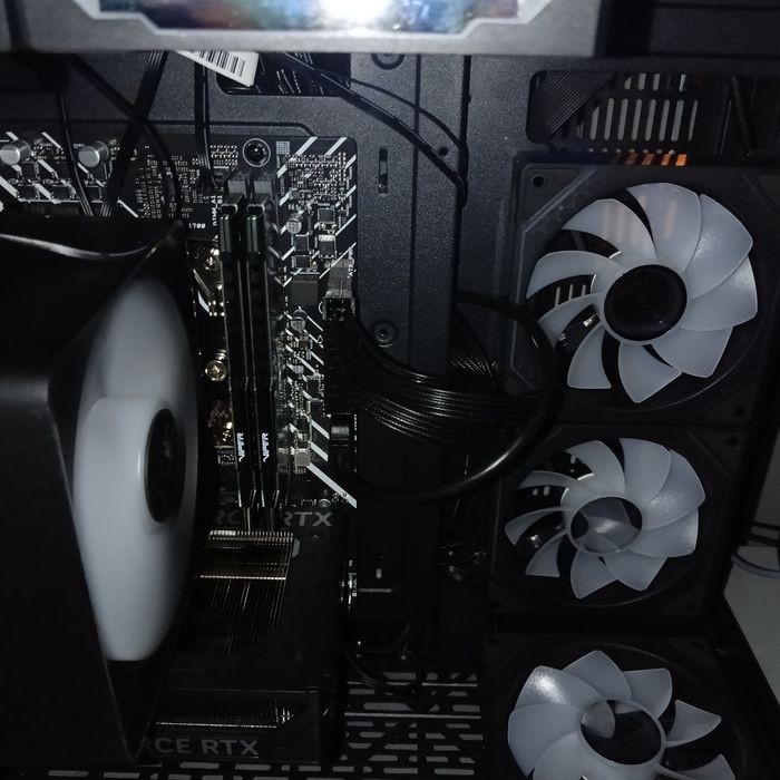 Komputer Gamingowy RTX5060 I5 14400f