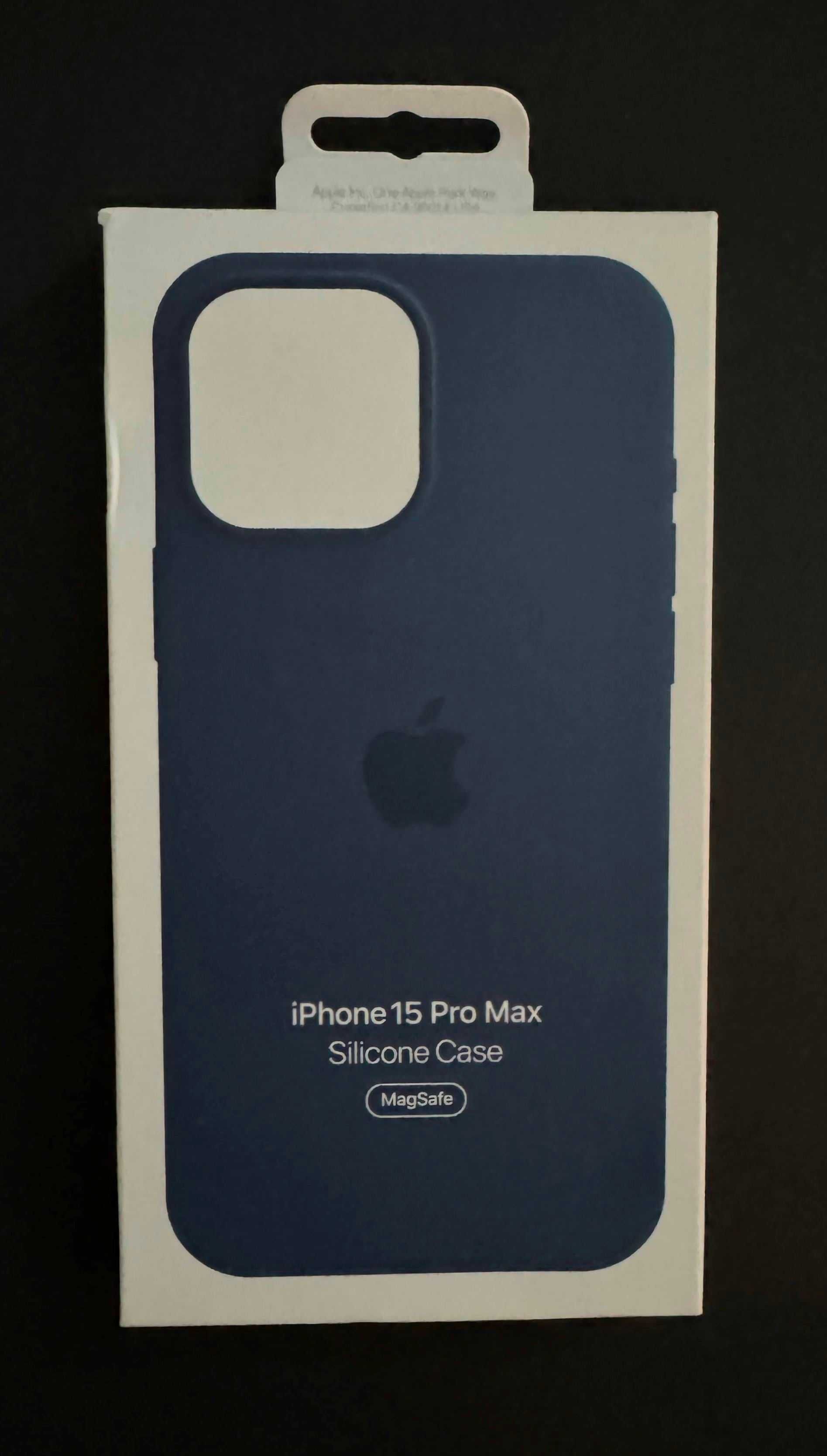 Capa em silicone azul escuro com MagSafe para iPhone 15 Pro Max