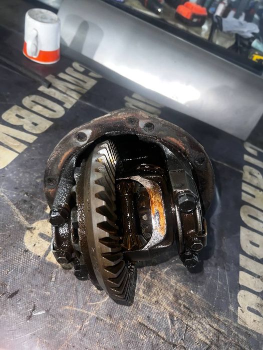 Редуктор заднього моста на ваз 2101-2107 в гарному стані