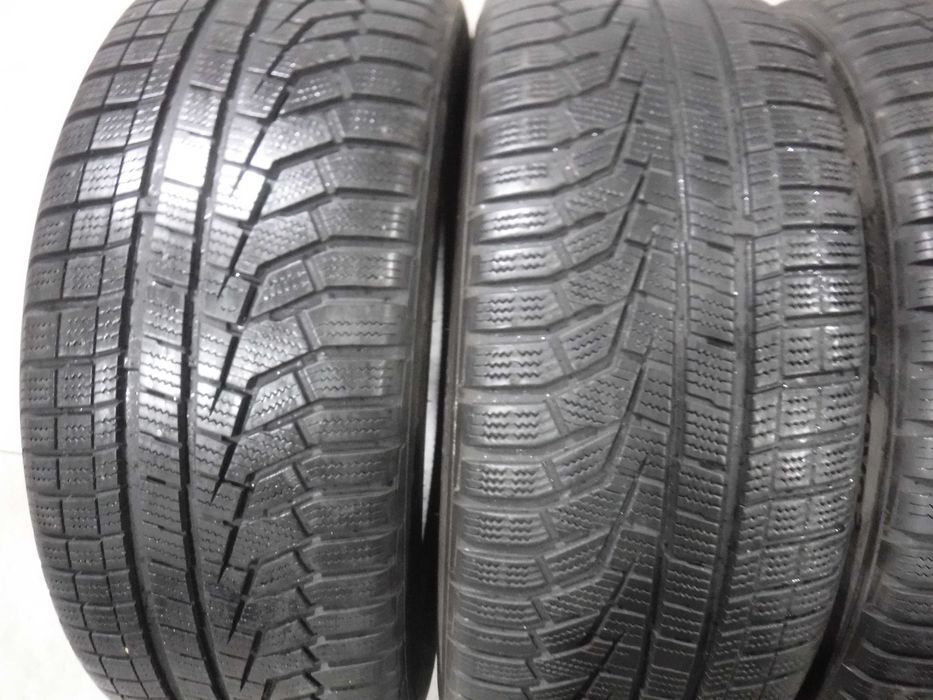 4xOpony 235/45/R19 Zimowe Hankook Winter I*cept evo2 7mm