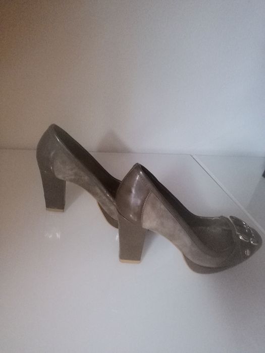 Sapatos compensados caqui Lanidor 36