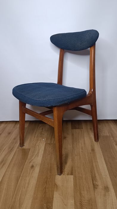 Krzesło Tapicerowane R.Hałas Typ 200-190 / PRL / Retro / Vintag