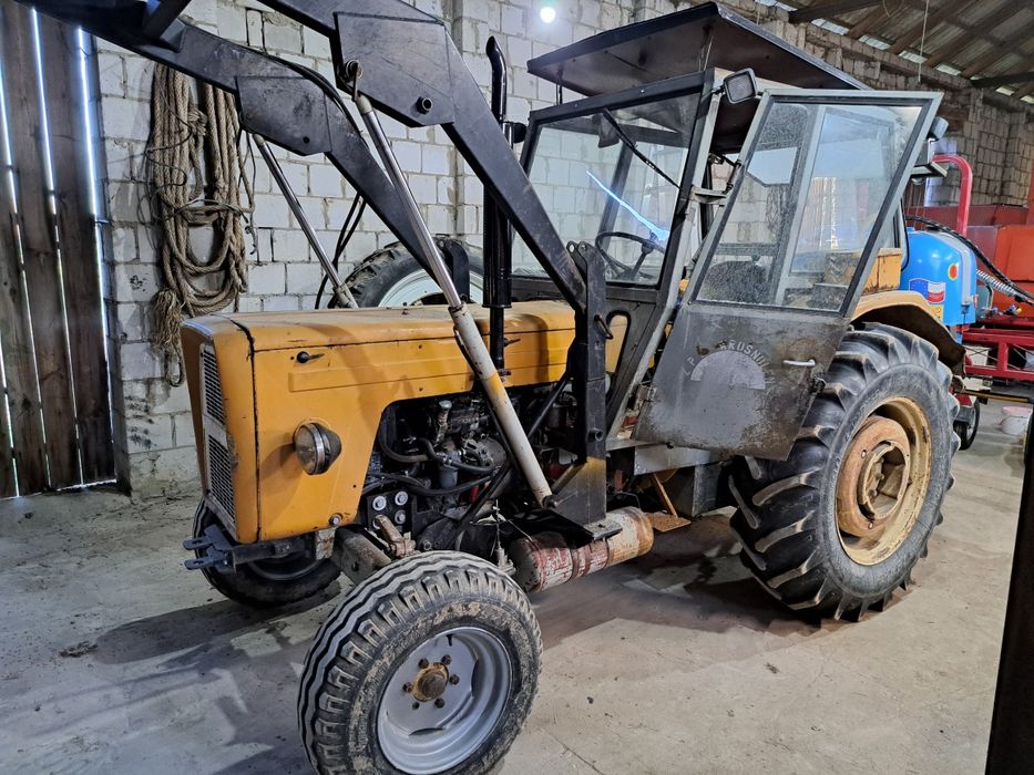 Ursus C-360 3p z ładowaczem czołowym tur