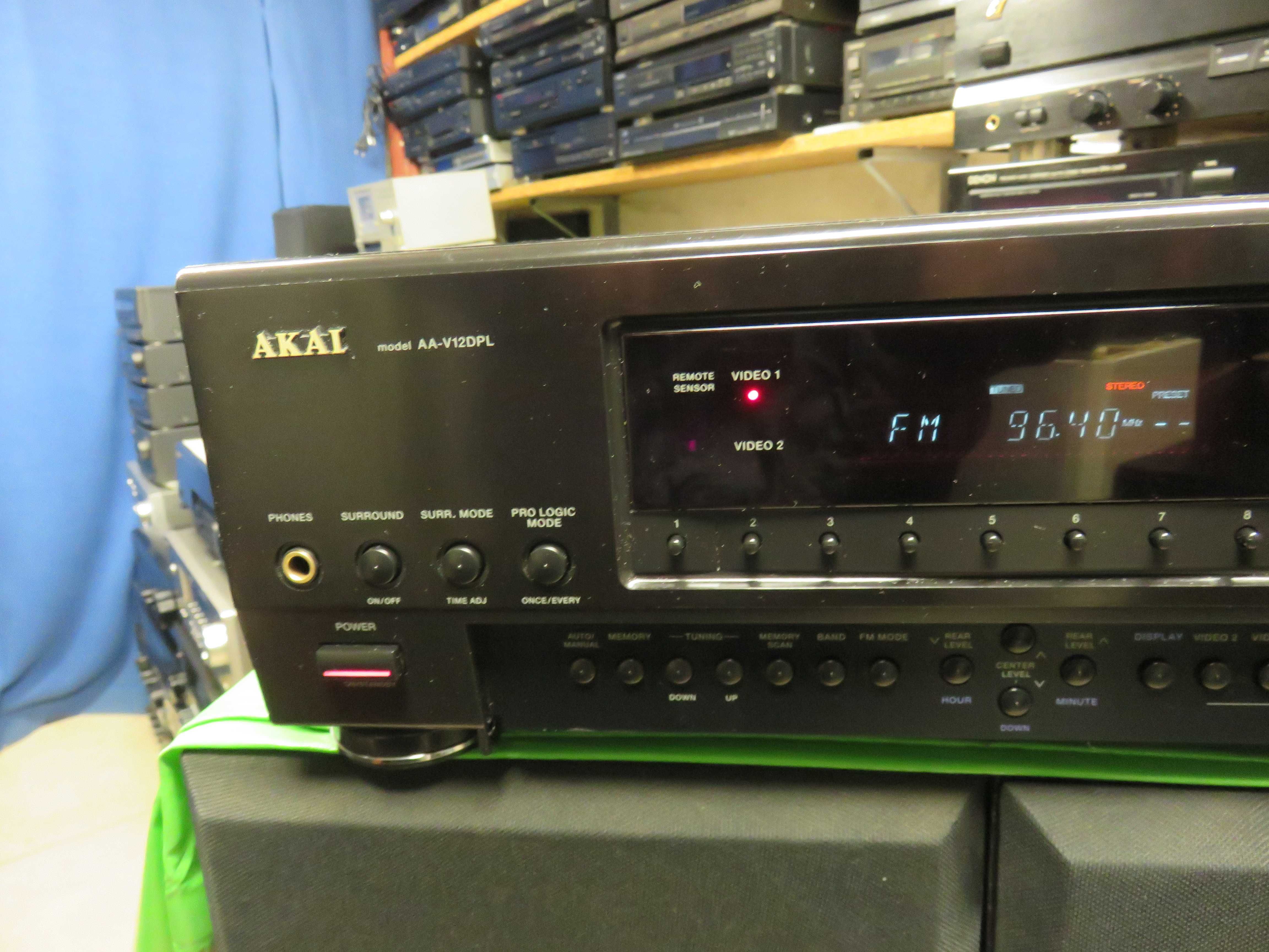 Amplituner AKAI AA-V12DPL