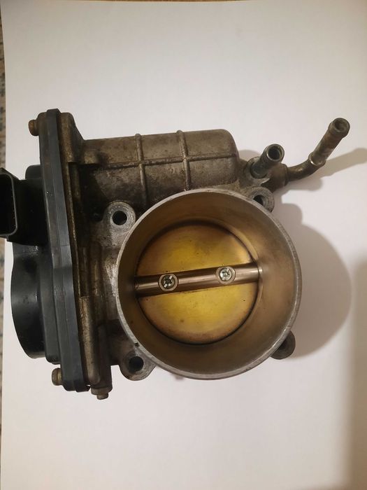 Продам дроссельную заслонку на Nissan Qashqai, j10 2л