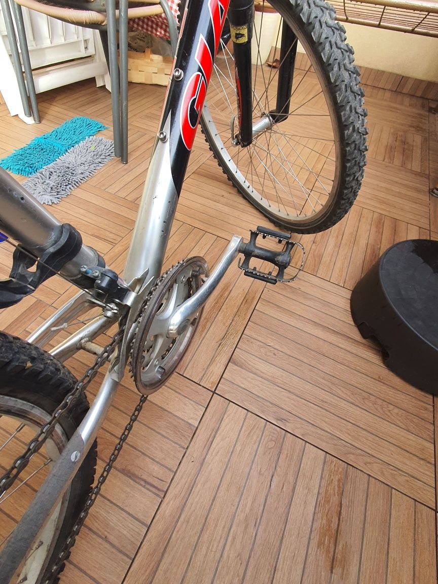Rower górski  Giant Boulder Shock Rozmiar ramy roweru L /XL Opny 26"