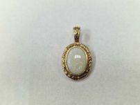 Złoty wisiorek damski/ 375/ 3.38 gram/ Opal/ Opalit/ Żółte złoto
