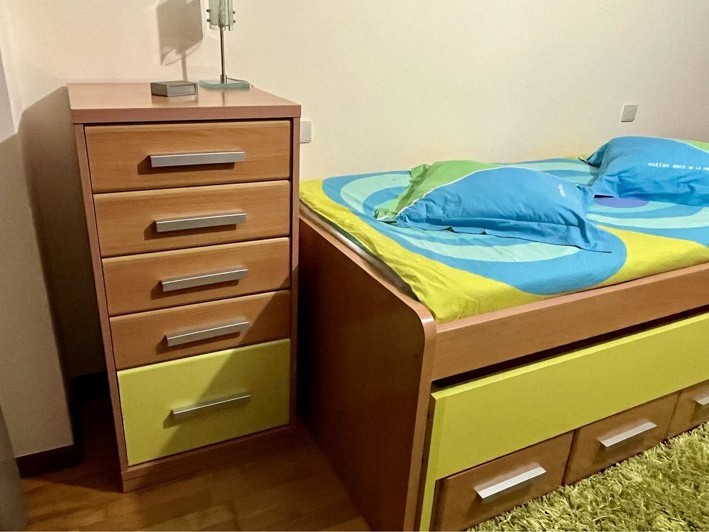 Mobília de quarto para criança ou adolescente