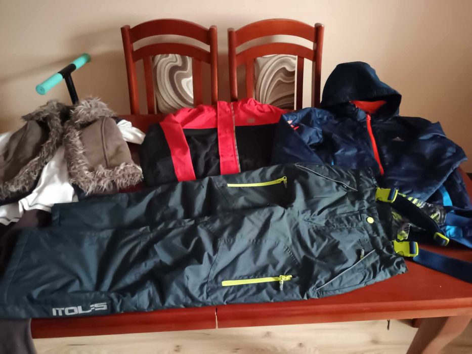 Mega paczka ubrań 134 dla chłopca koszulka bluza spodnie dres kurtka