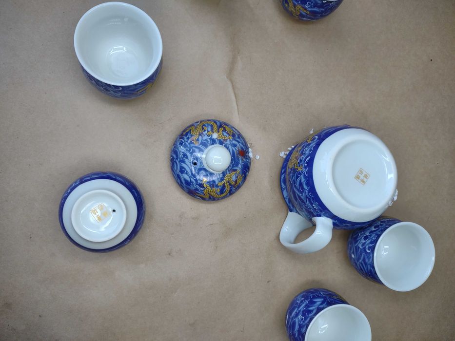 Zestaw porcelany do herbaty z wzorem smoka