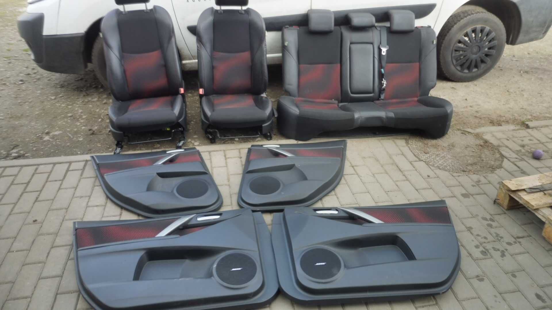 Fotele Kanapa Boczki MAZDA 3 BL 09-12r MPS komplet europa