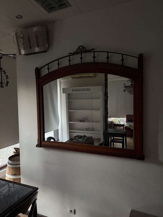 Espelho antigo , grande.