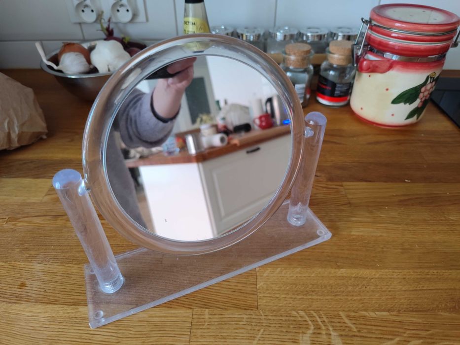 Lusterko do makijażu.ikea