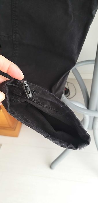 Bershka czarne bojówki rozmiar s