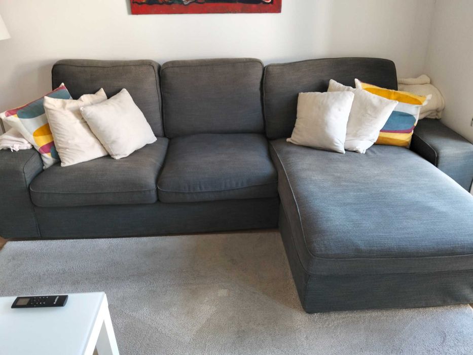 Sofá com chaise longue