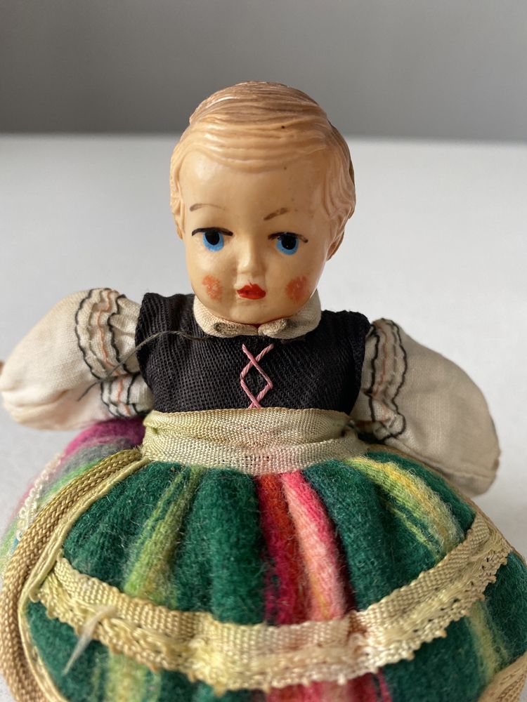 кукла целлулоид в национальном костюме на резинках 13см