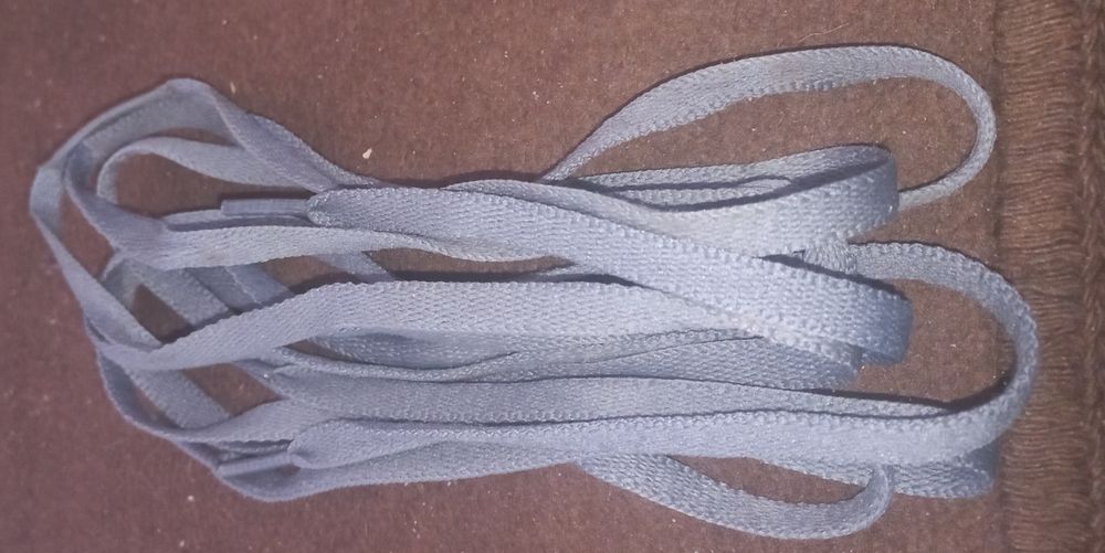 Sznurowadła szare 140 cm